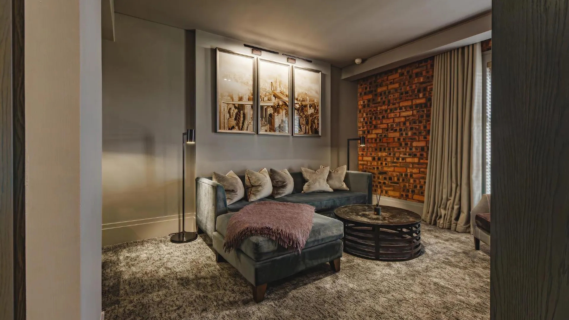 Dakota Edinburgh Hotel South Queensferry 4*,  United Kingdom